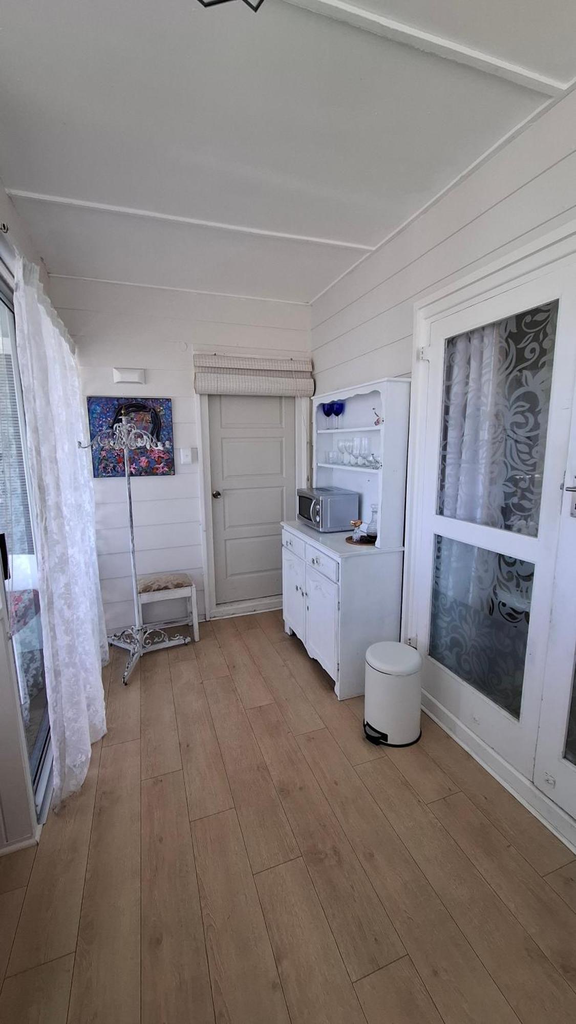 Belle Vue Guesthouse 허머너스 객실 사진