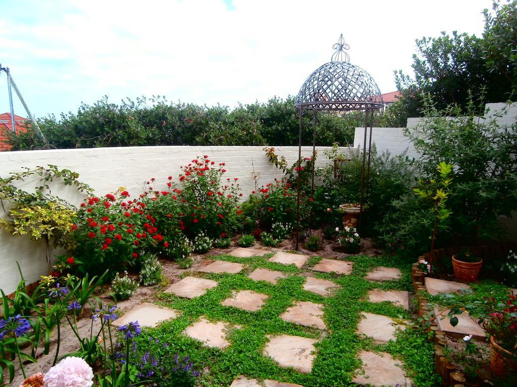 Belle Vue Guesthouse 허머너스 객실 사진